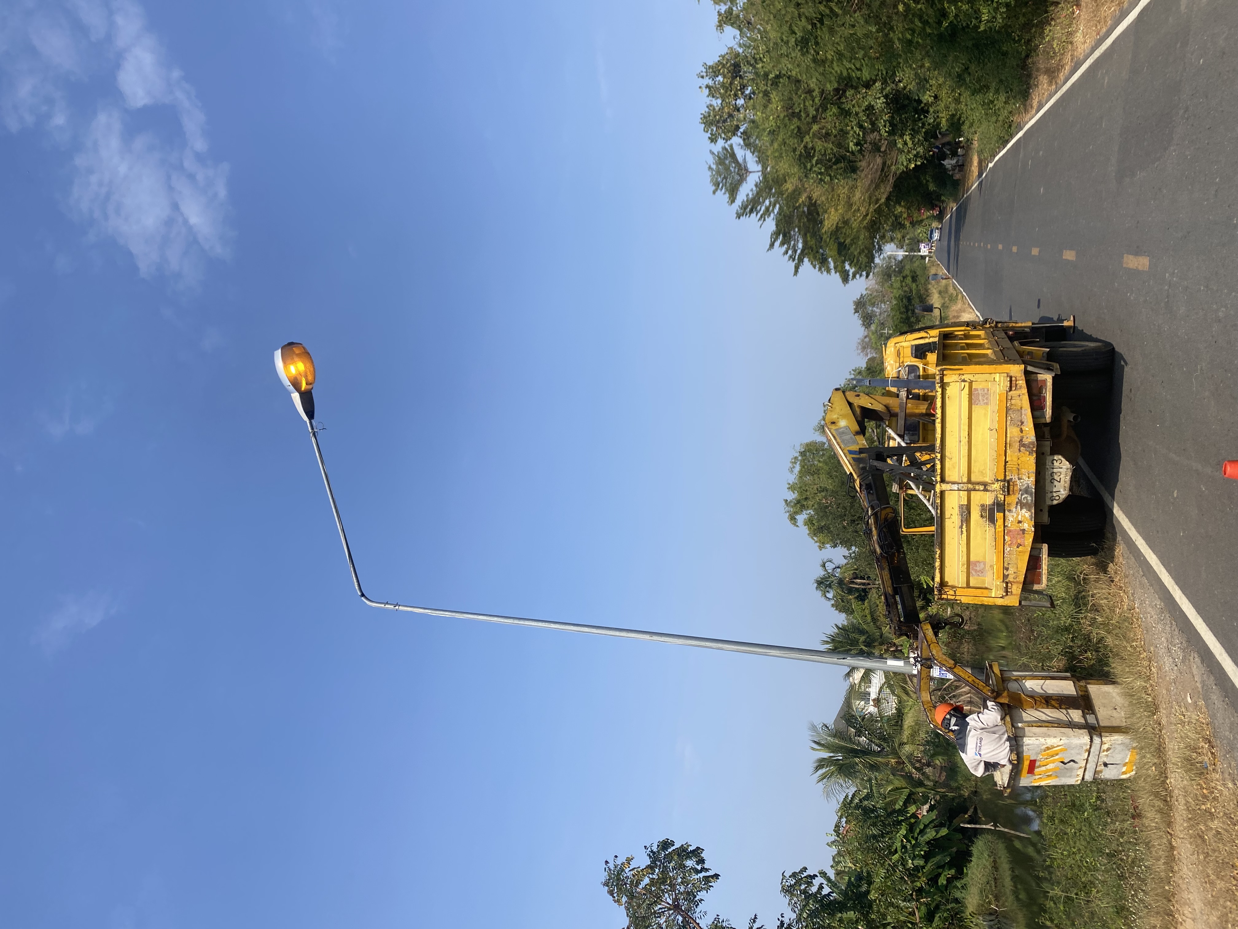 ภาพประกอบ: ไฟฟ้าสาธารณะดับ